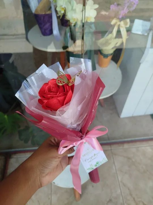 MINI BUQUE COM FLORES ETERNAS  - Foto 2