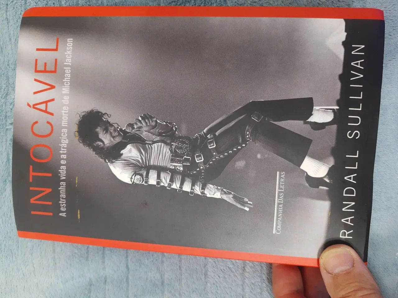 Livro a história de Michael Jackson  - Foto 3