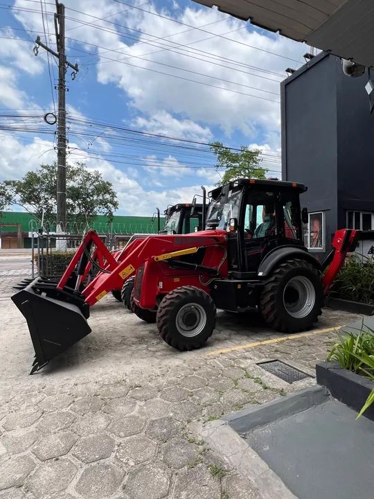 Promoção Retroescavadeira Manitou MBL-X 900 - 0km - Pronta entrega - Foto 4