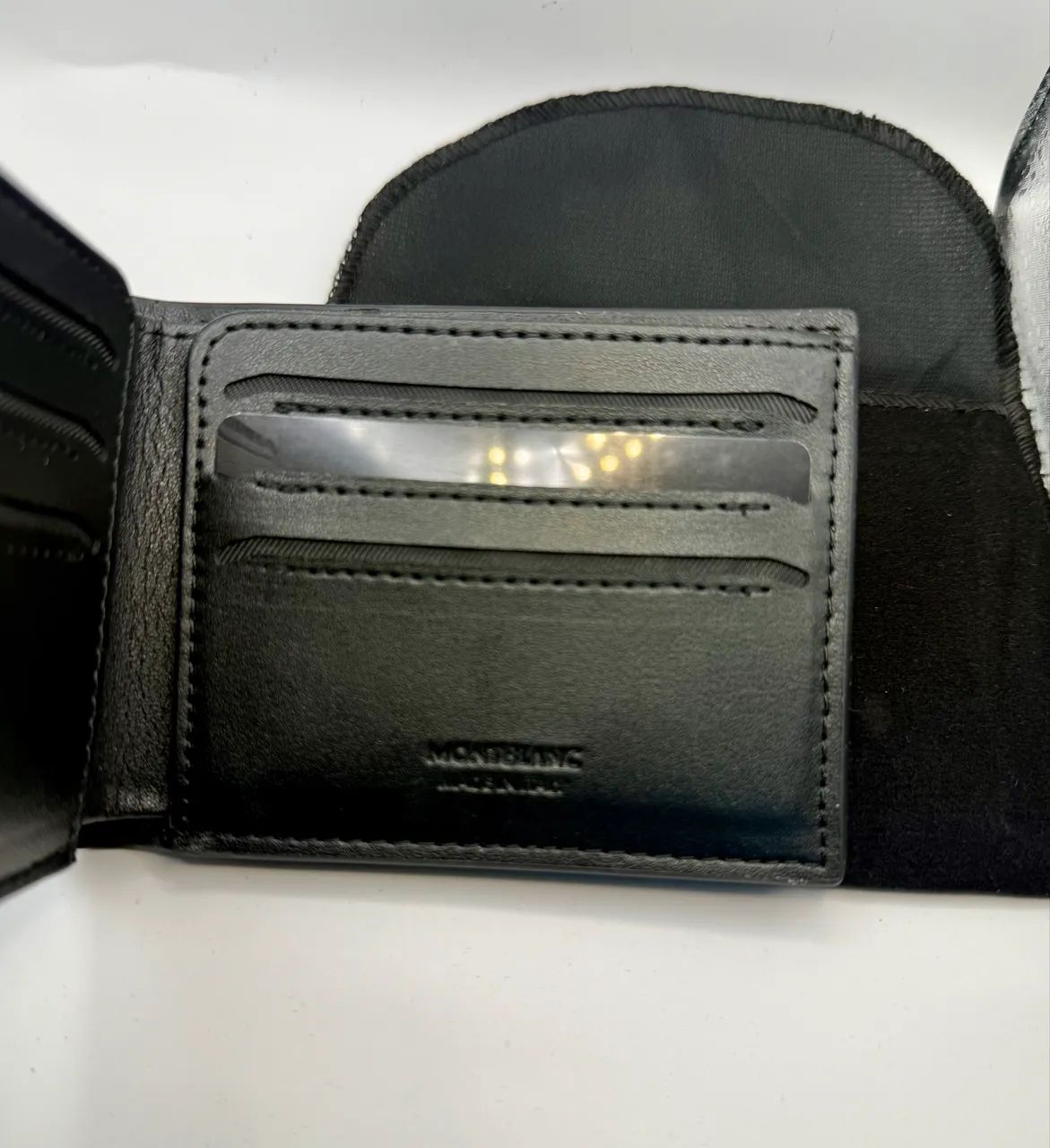 Carteira Masculina Premium em Couro Legítimo Preto | Montblanc Clássico e Sofisticado - Foto 4