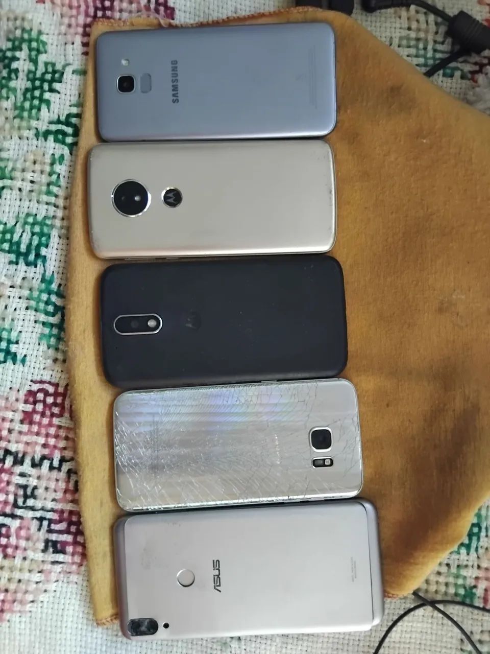 4 Celulares para Peças
