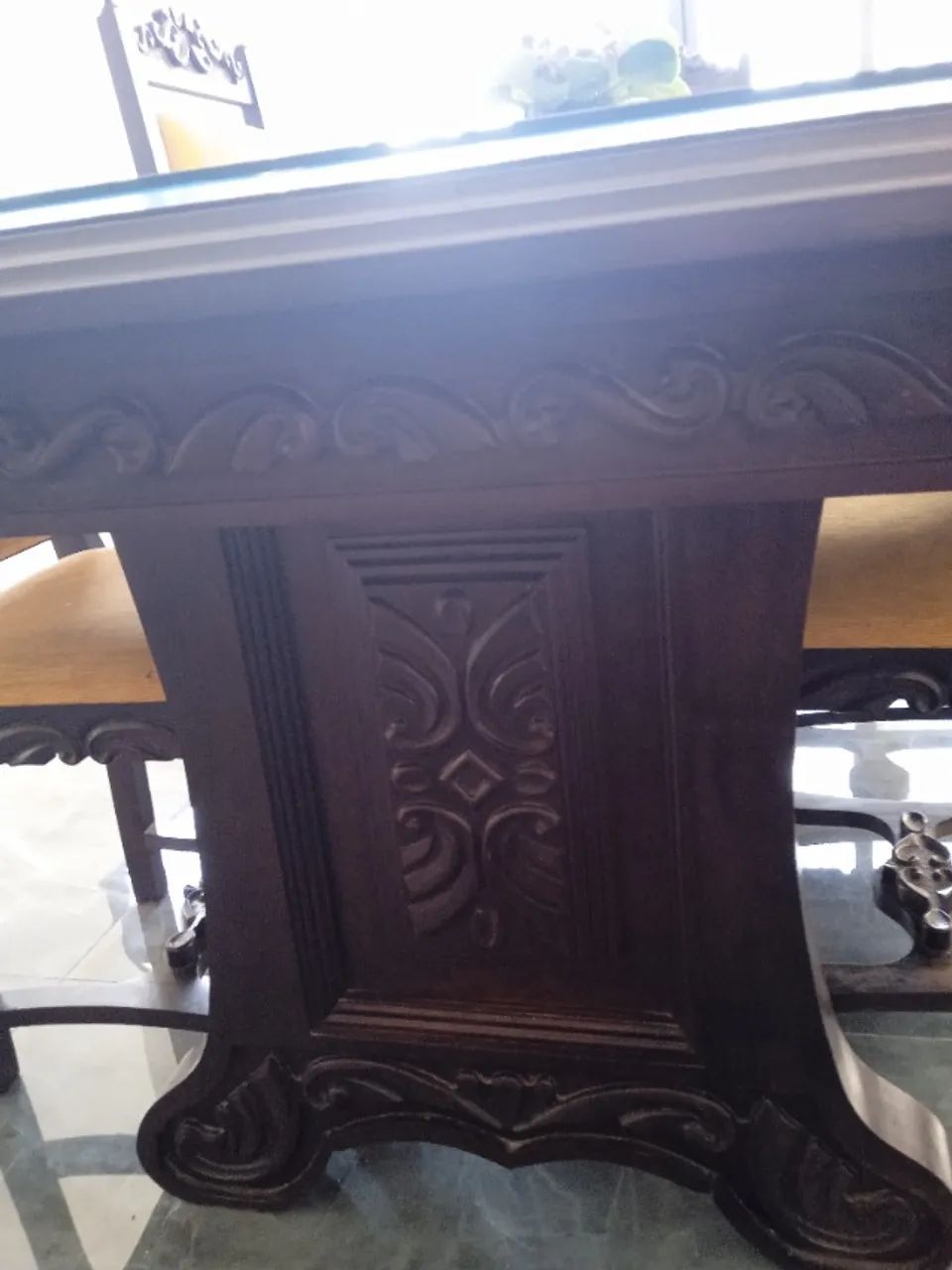 mesa de madeira com 8 cadeiras - Foto 4