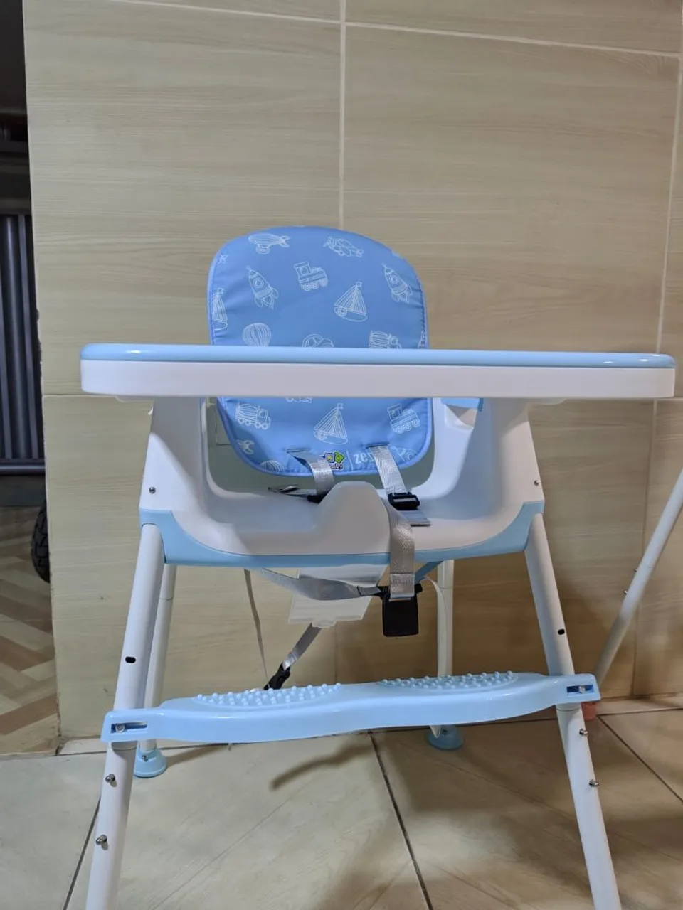 Cadeira de Refeição Infantil Azul com Estampa Fofa