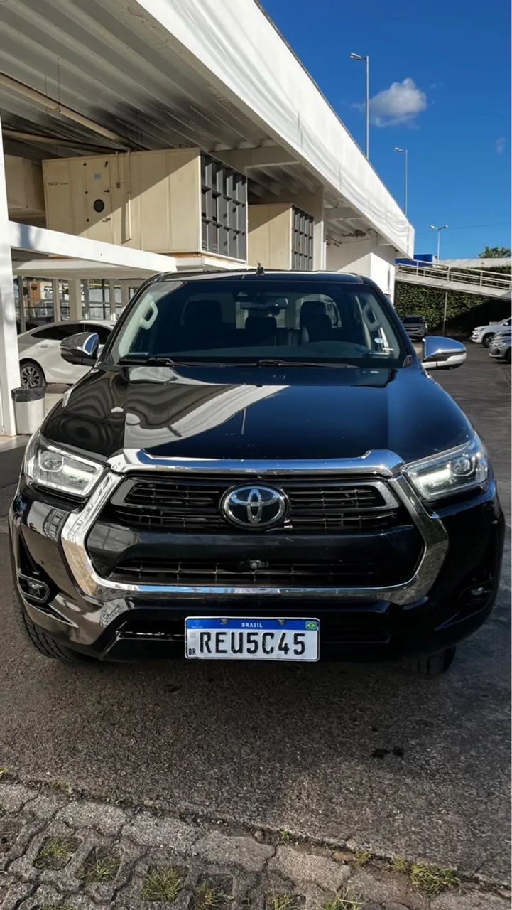 Toyota Hilux SRX 2.8 TDI 4x4 diesel automática 2022