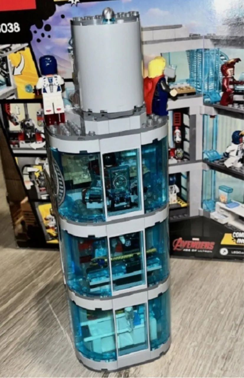 LEGO Marvel Super Heroes Avengers Tower - 76038 - Foto 5