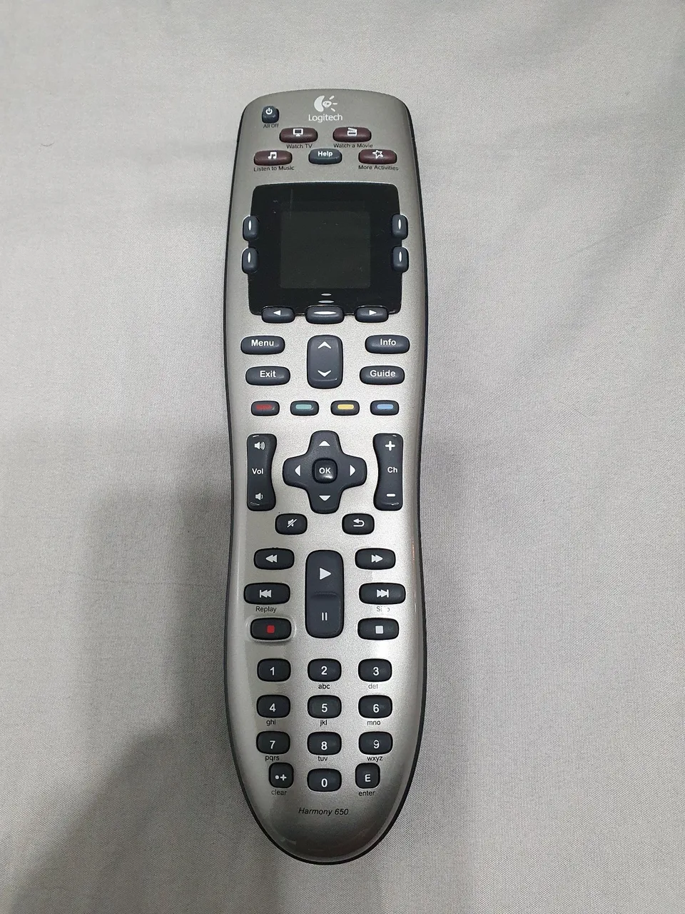 Controle Remoto universal Logitech Harmony 650