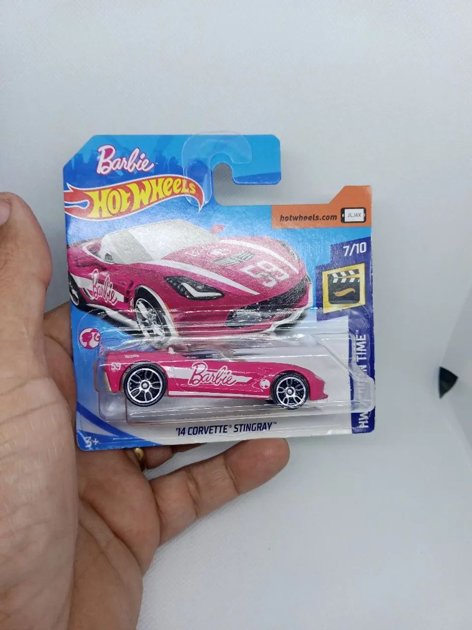 Coche Hot Wheels Barbie - Corvette Stingray 2014 Rosa - Colección Screen Time