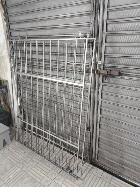 Vende se 2 grandes para janelas casas,sítios, comércio etc...
