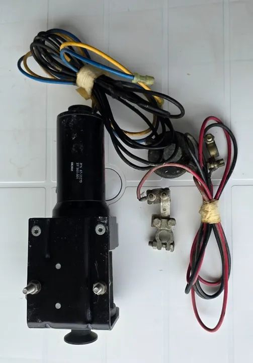 Guincho elétrico 12v Superwinch Portátil 1500lb, 680kg  - Foto 6