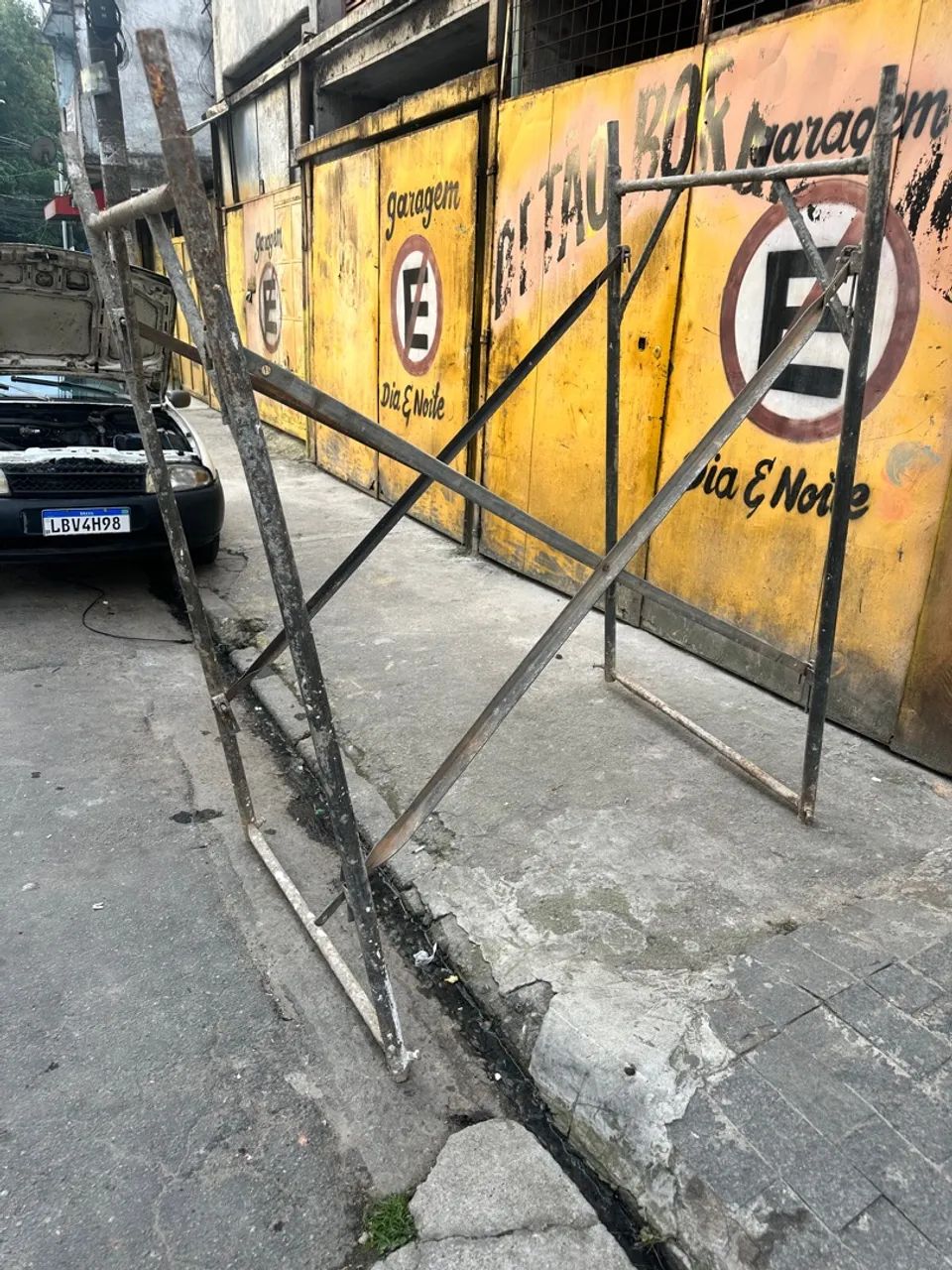 Andaimes Metálicos para Construção