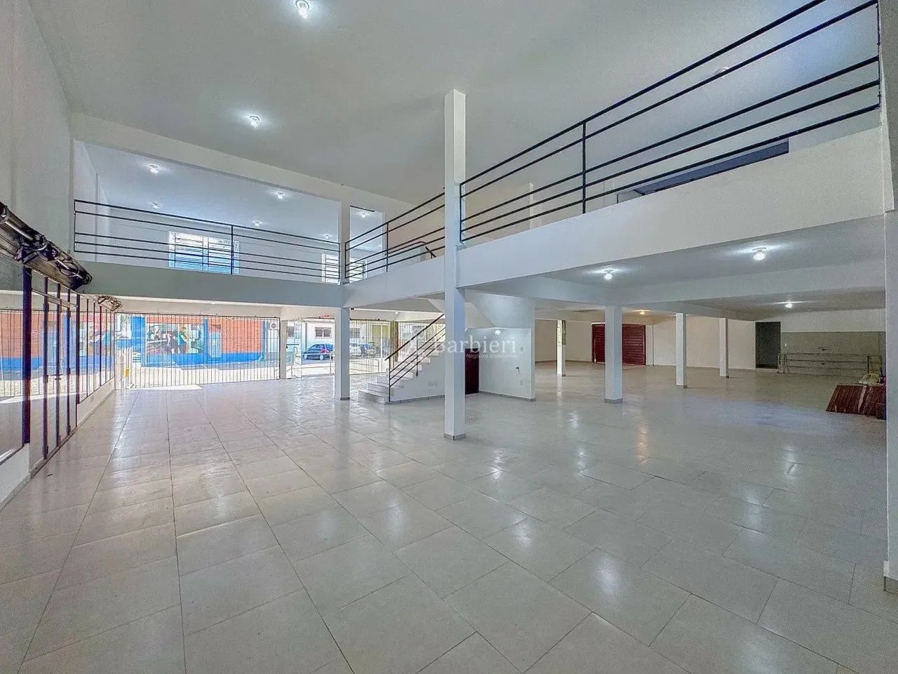 Galpão com 740m² para locação no bairro Ponta Aguda em Blumenau/SC