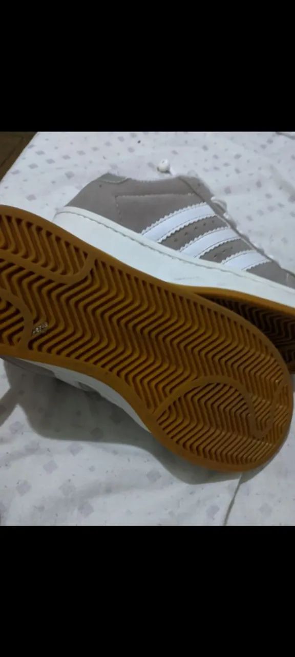 Tênis Adidas campus cinza novo - Foto 3