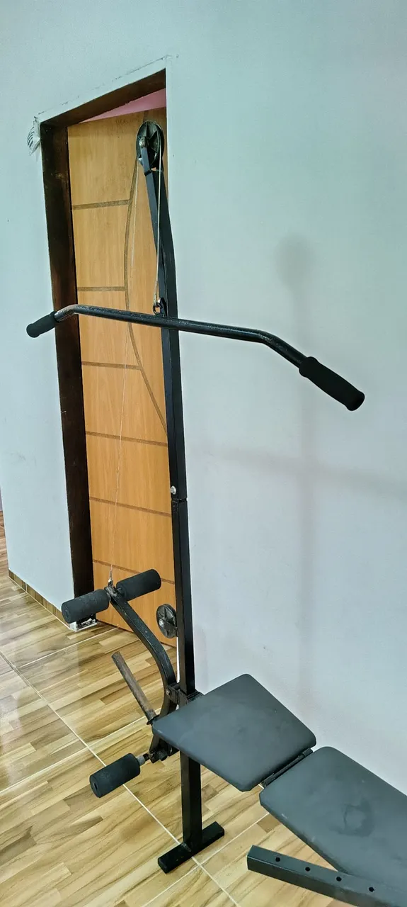 Máquina de musculação multiuso - panturrilha sentado / voadora