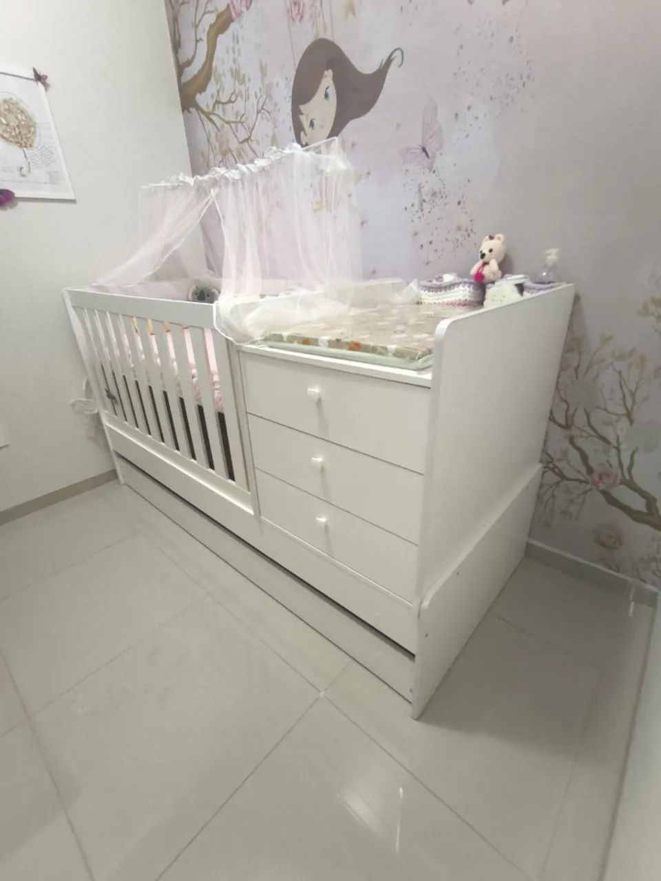 Lindo berço com Cômoda Integrada e Mosquiteiro - Foto 2