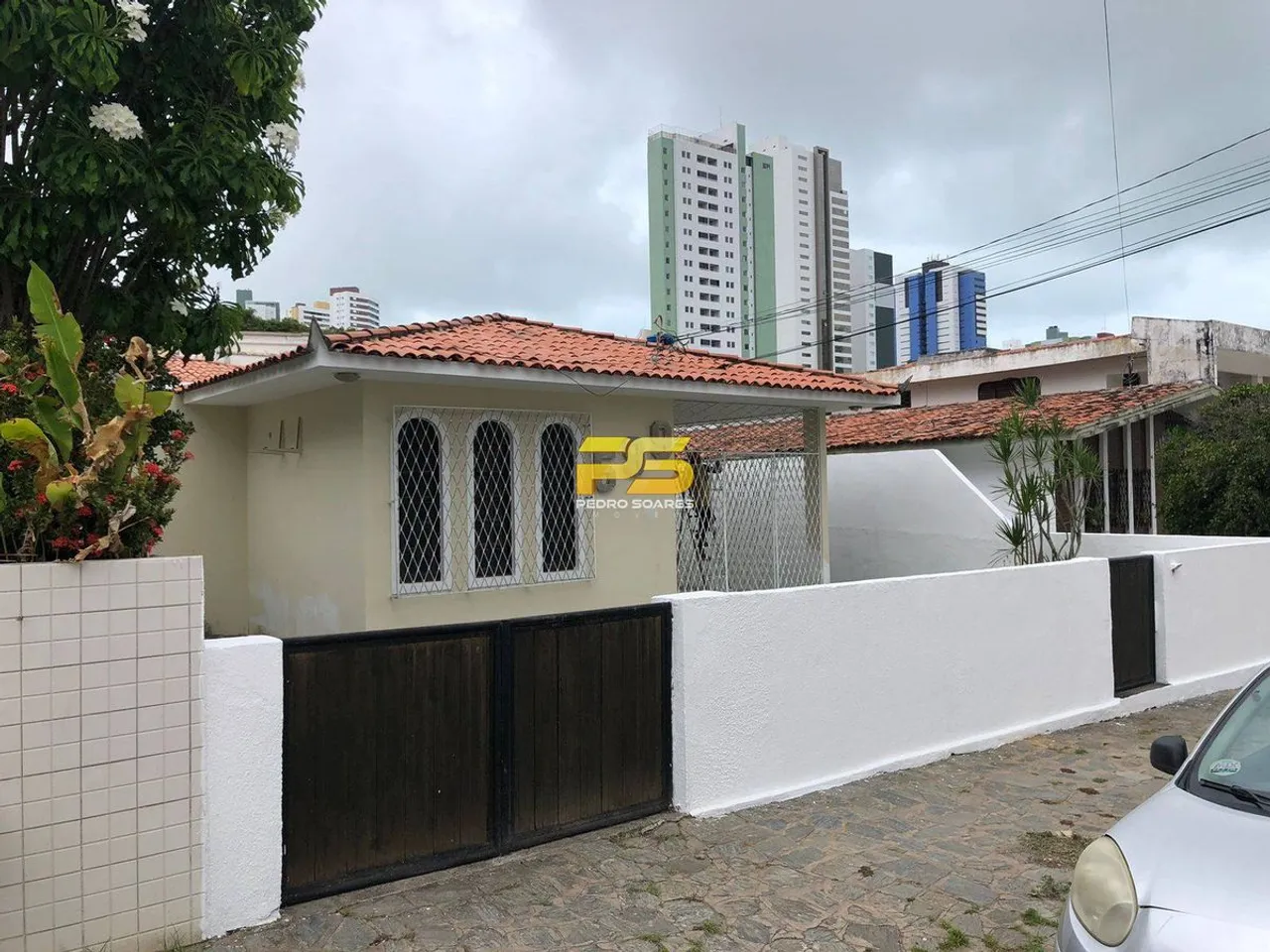 Casa 230m2 em Tambauzinho para locação por 7.000,00