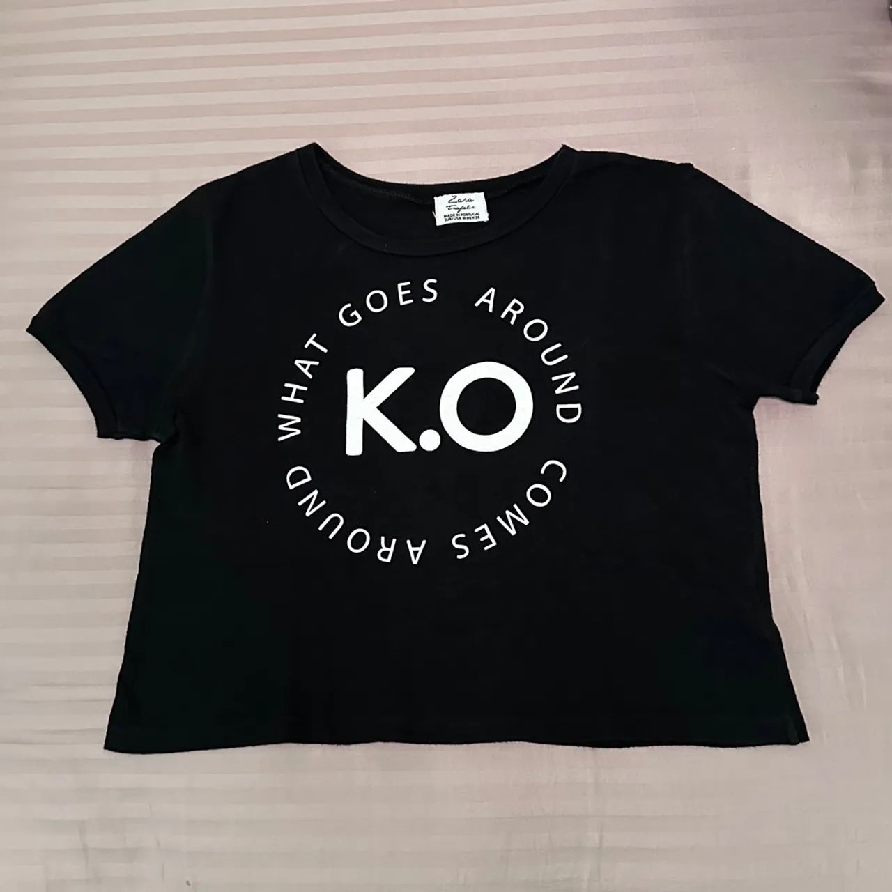 Camiseta Preta da Zara 