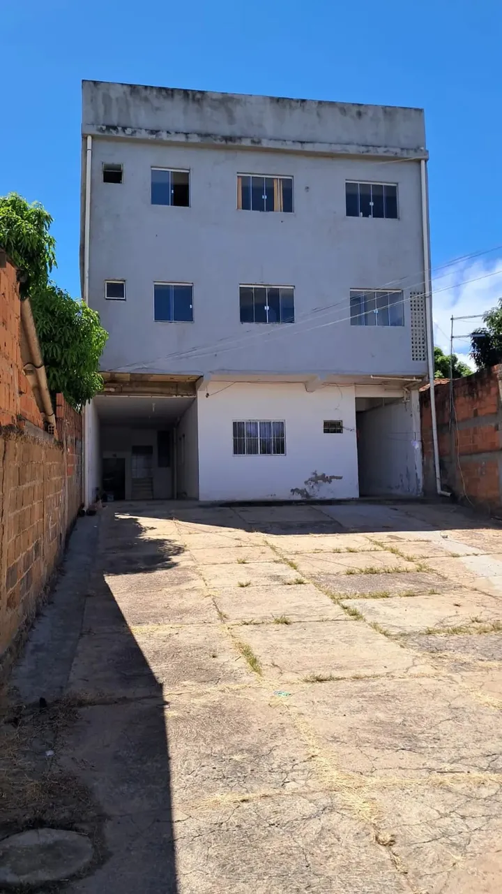 Atenção Inventidores!!! Vendo Prédio com 09 Unidades Alugadas em Planaltina !!! 1.200.000!