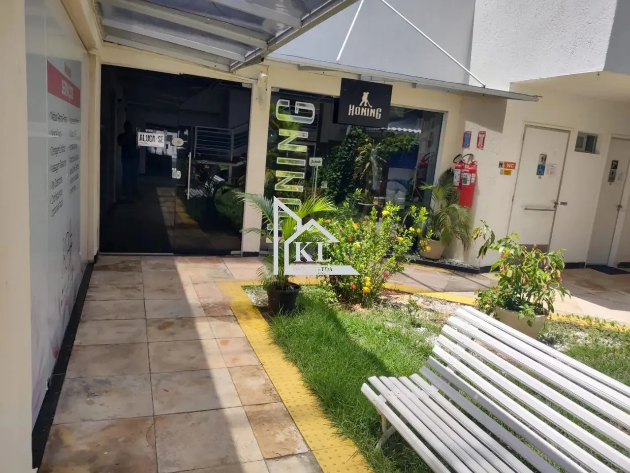 Locação Belissima Loja Frente - 42M2 - Perfeita Locação - Bairro Petropolis