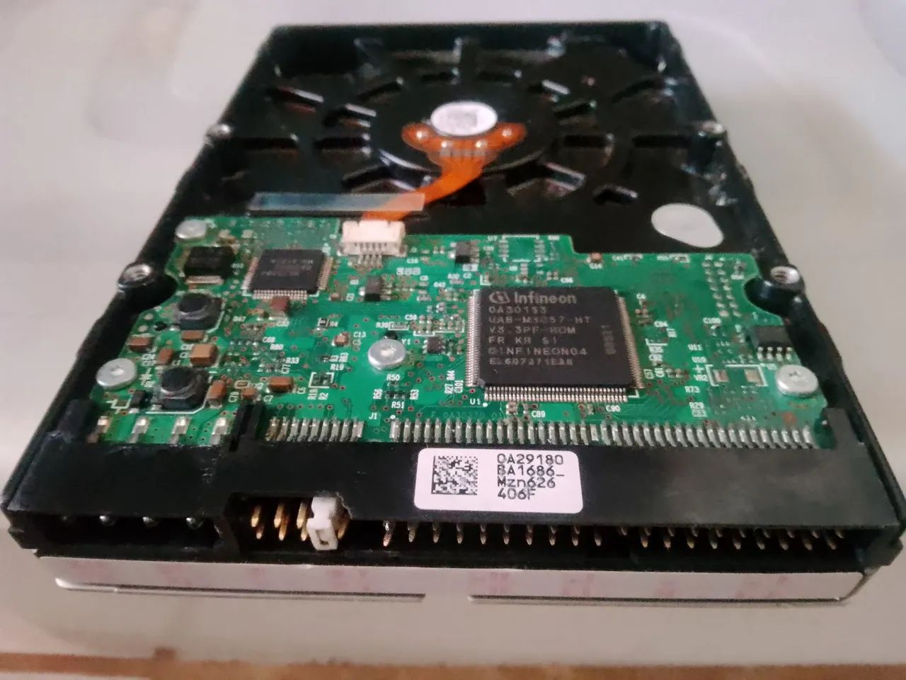 HD IDE desktop Hitachi Deskstar 80 gigabytes  - Foto 3