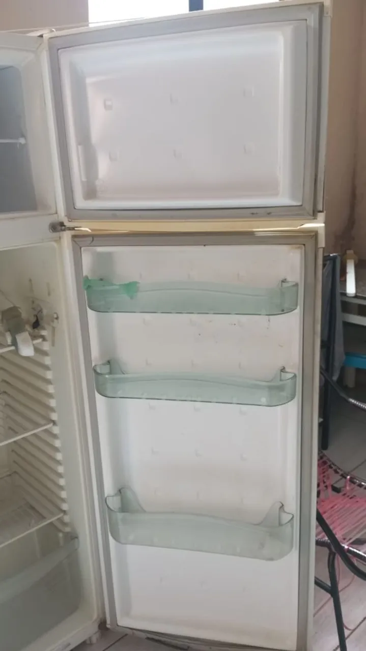 Vendo Geladeira Usada