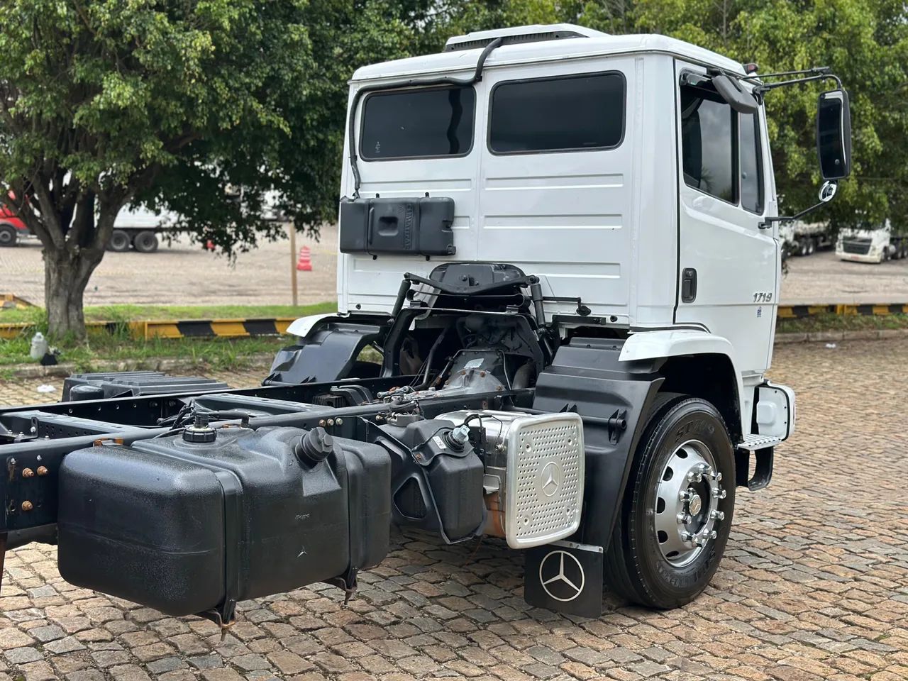CAMINHÃO MB ATRON 1719 2014 NO CHASSI EXTRA RARIDADE  - Foto 11