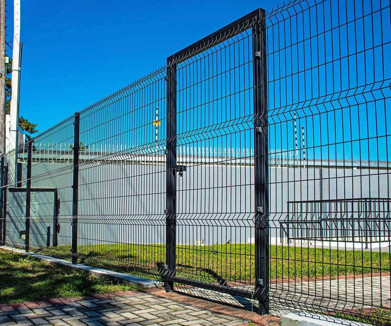 Painel gradil com revestimento em PVC de alta aderência / Gradil revestido  - Foto 2