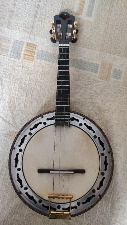 Banjo Luthier Árias com Captador E Case Ams