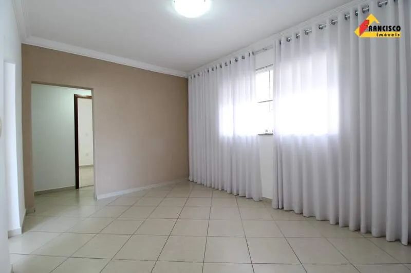 Apartamento para aluguel, 3 quartos, 1 suíte, 1 vaga, Santo Antônio - Divinópolis/MG - Foto 4