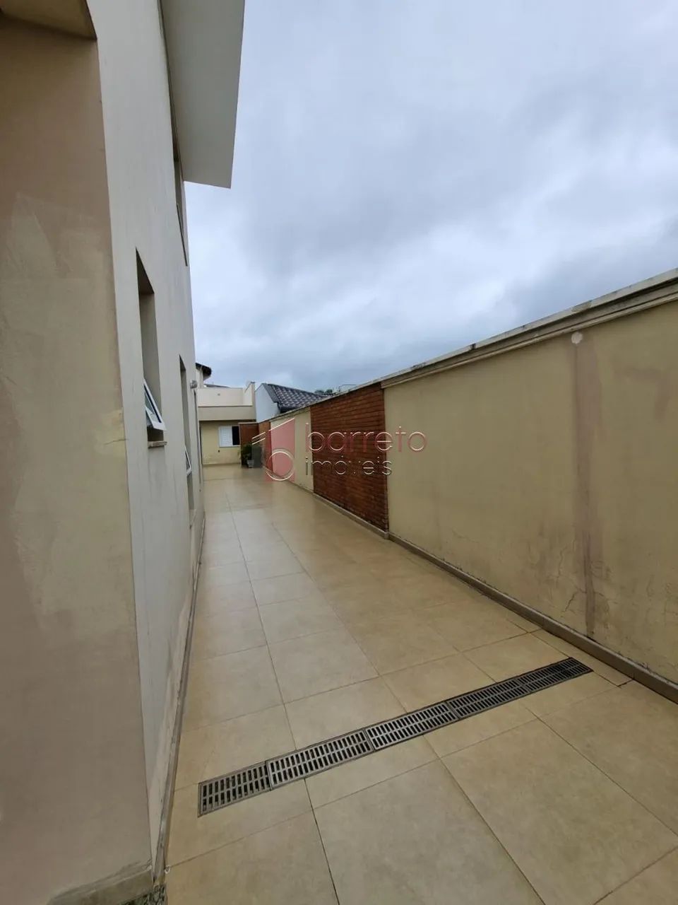 LINDA CASA SOBRADO, BAIRRO VILA ISABEL EBER, JUNDIAÍ SP. - Foto 2