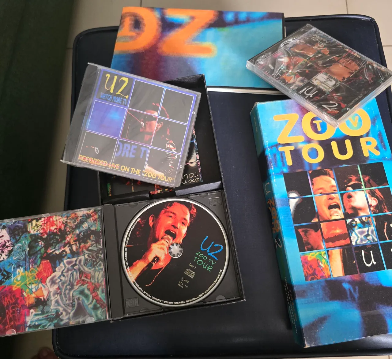 Coleção U2 - Zoo TV Tour (CDs, DVD)