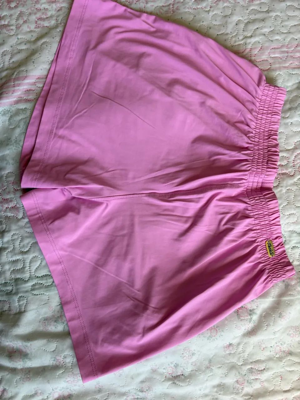 Short rosa com bolsos m