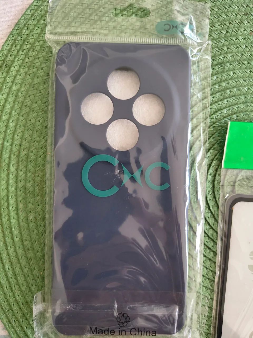 2 Capas + 1 película para Realme 14C - Foto 2