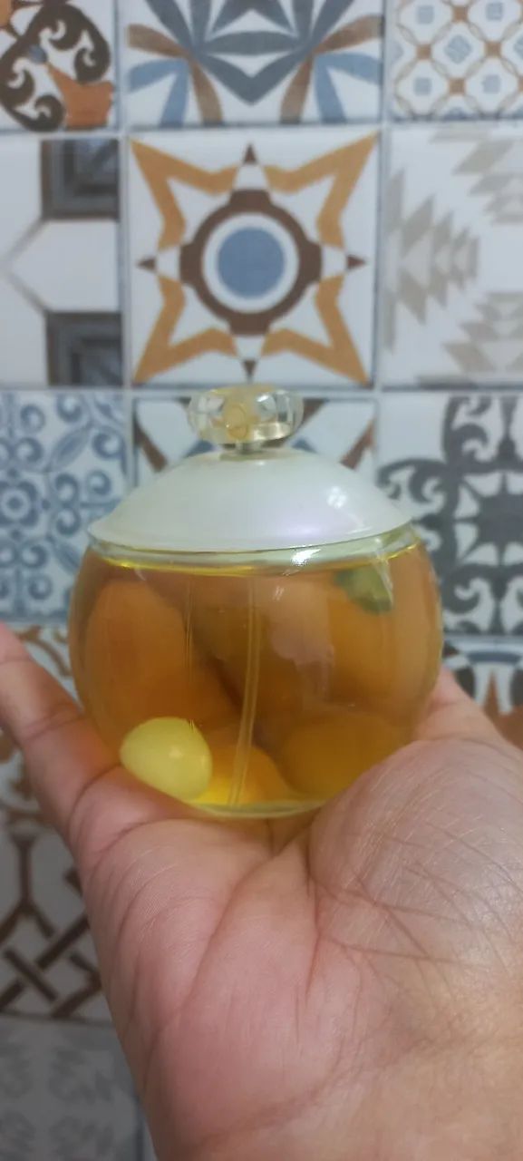 Perfume original Noah Cacharel - Com selo de autenticidade - Praticamente cheio - Foto 3