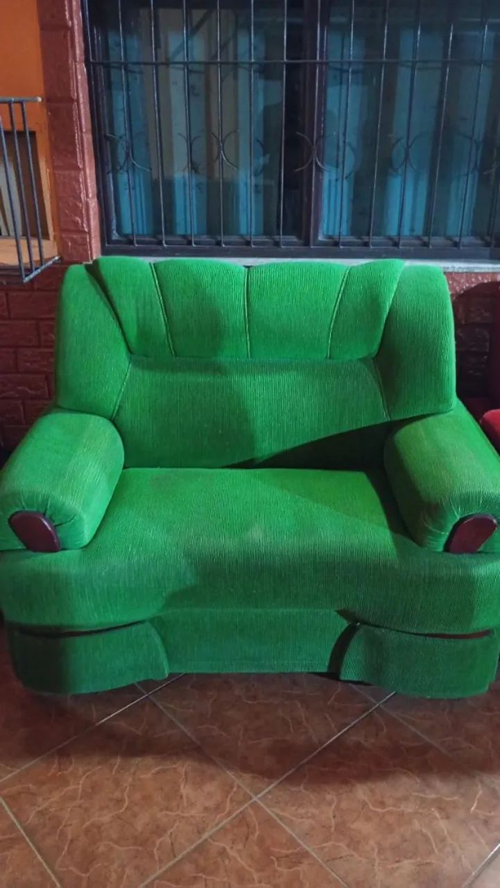 SOFÁ 2 LUGARES COR VERDE