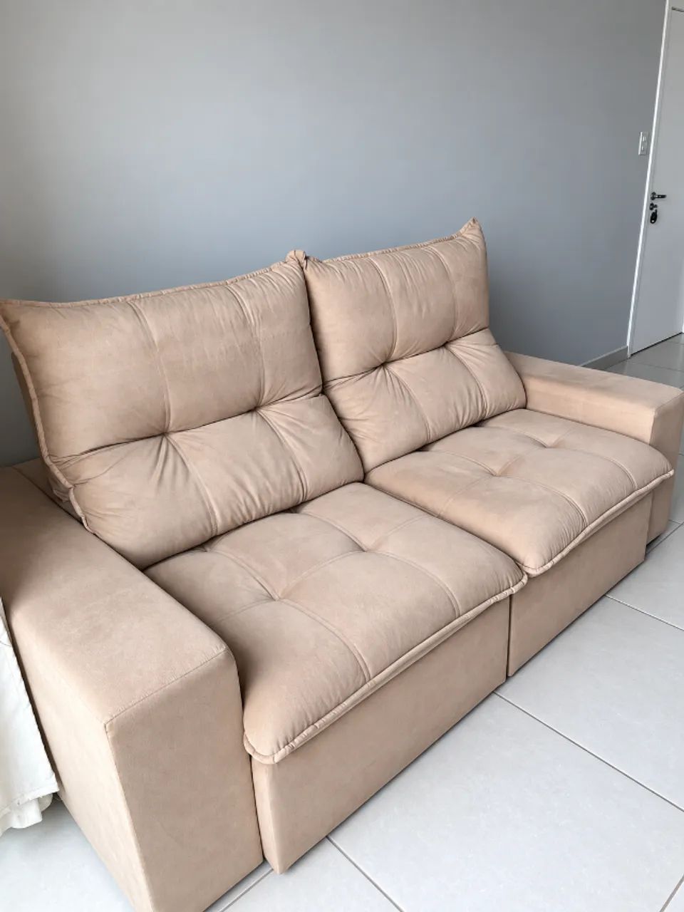 Sofá Retrátil e Reclinável 2 Lugares Bege - Ótimo Estado - Foto 5