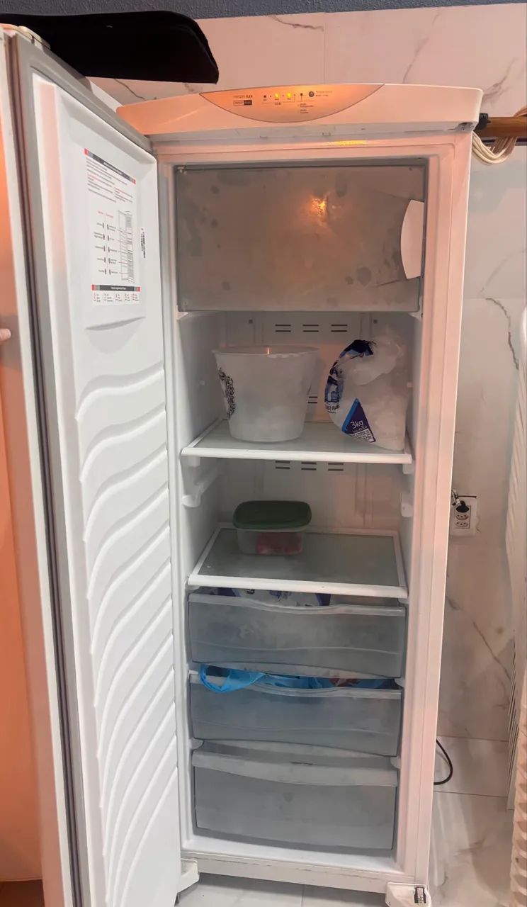 Freezer Brastemp 276 litros 2000,00 - Foto 2