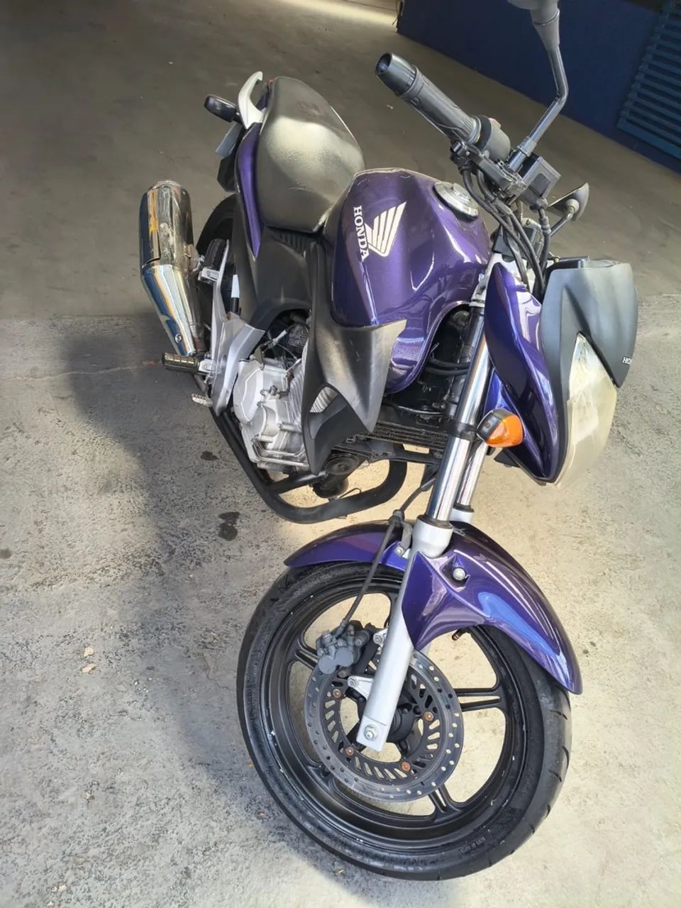 CB300R muito conservada  - Foto 5