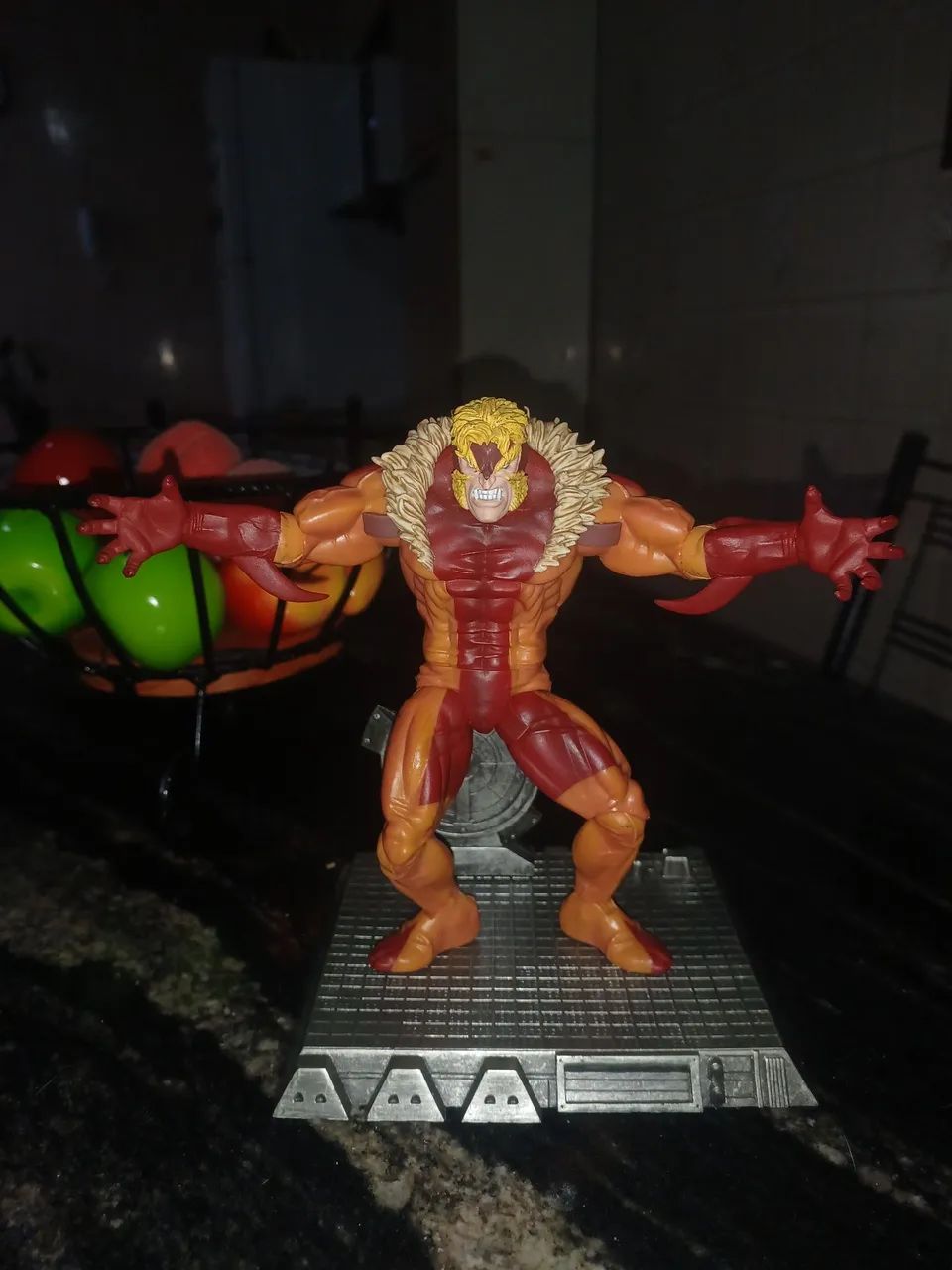 Dente de sabre diamond Marvel select - Foto 3