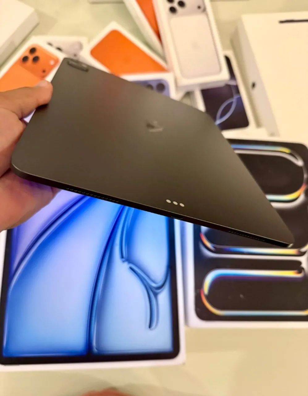 iPad PRO M4 256GB 13 Polegadas - Garantia Apple 08/2026 - Bateria 100% 9 Ciclos - Até 18x - Foto 3