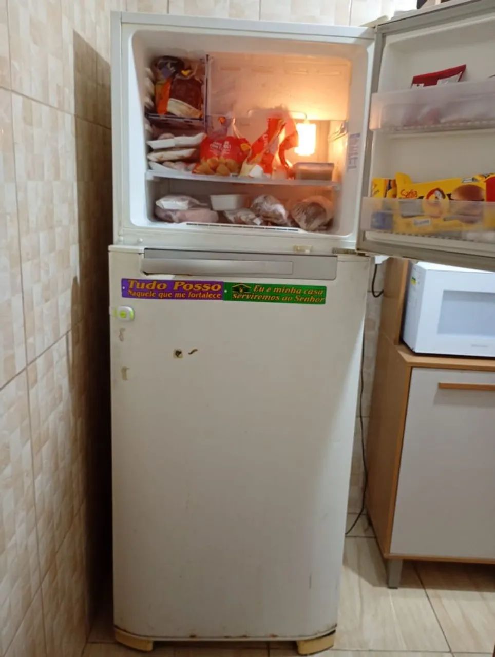 Geladeira eletrolux df46