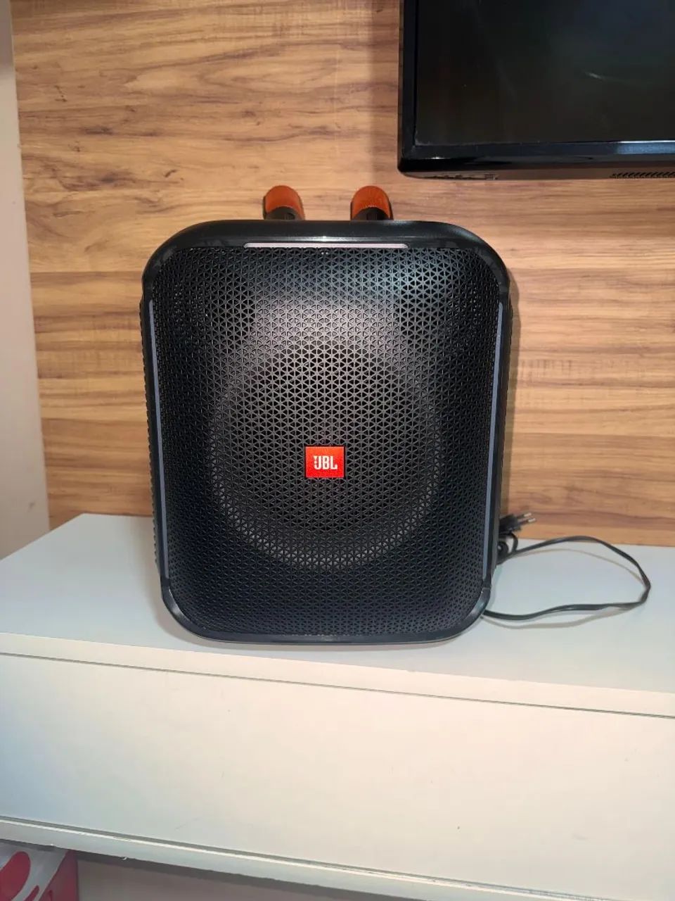 Caixa de som com microfone jbl - Foto 2