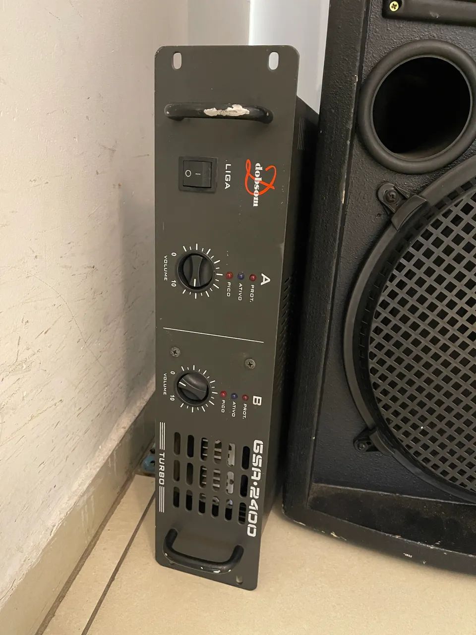 Kit 2 caixas de som 15 polegadas oversound + potência 2400 profissional para dj e eventos  - Foto 2