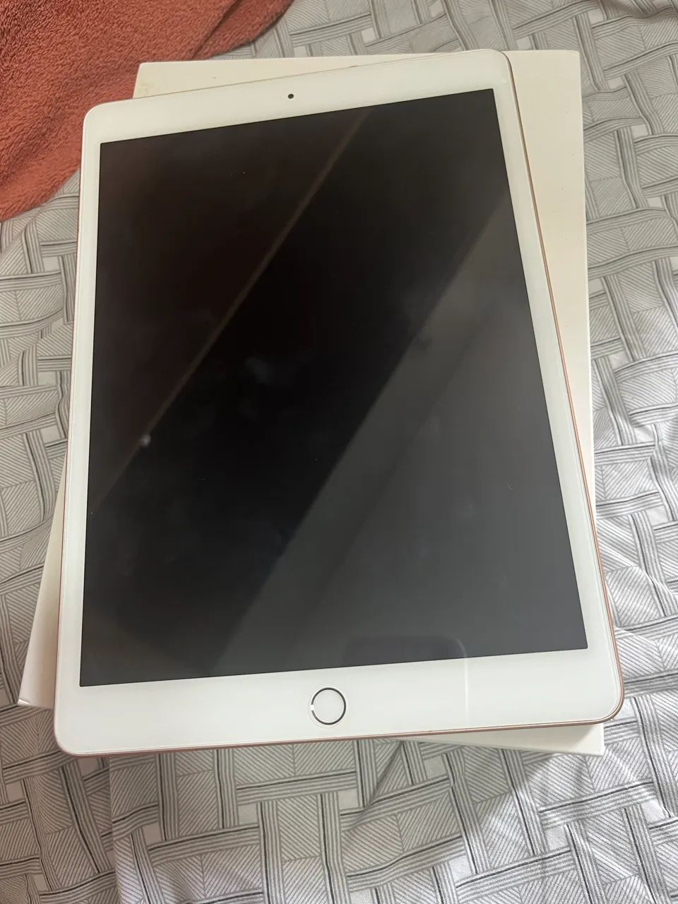 iPad oitava geração 32 GB com Apple Pencil  - Foto 2
