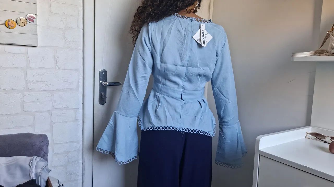 Blusa Samantha (P) - nunca usada - Foto 2