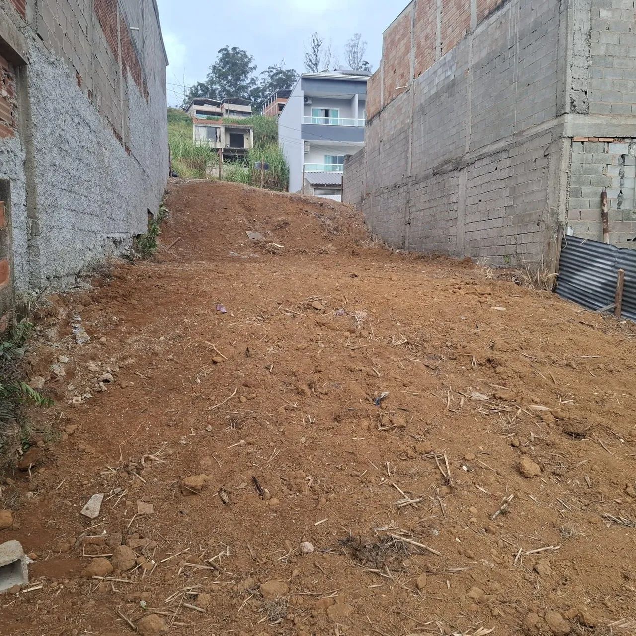 TERRENO 240m2 TERRAS ALTAS COM 8m DE FRENTE X 30m DE CADA LADO 90% PLANO - Foto 7