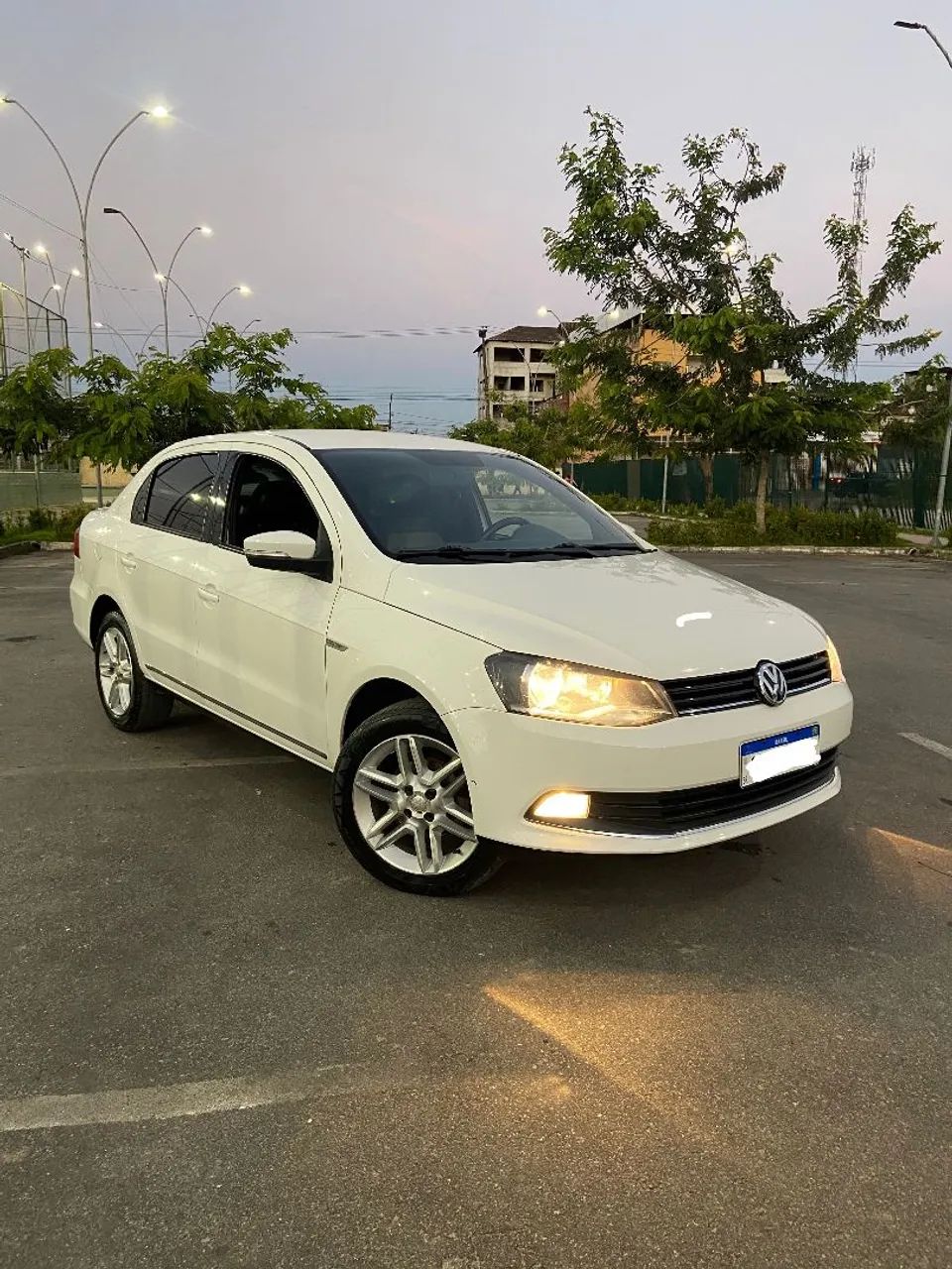 Volkswagen Voyage 2016