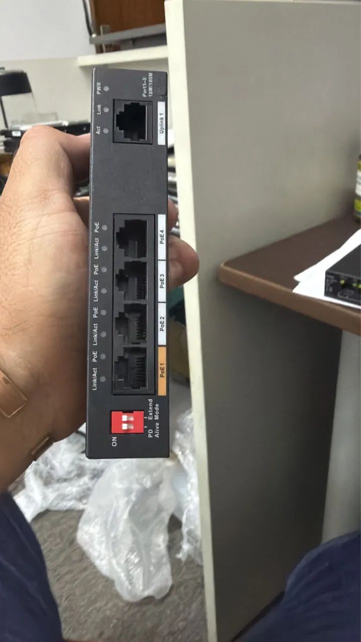 Switch intelbras 4 canais por apenas 150,00 - Foto 2