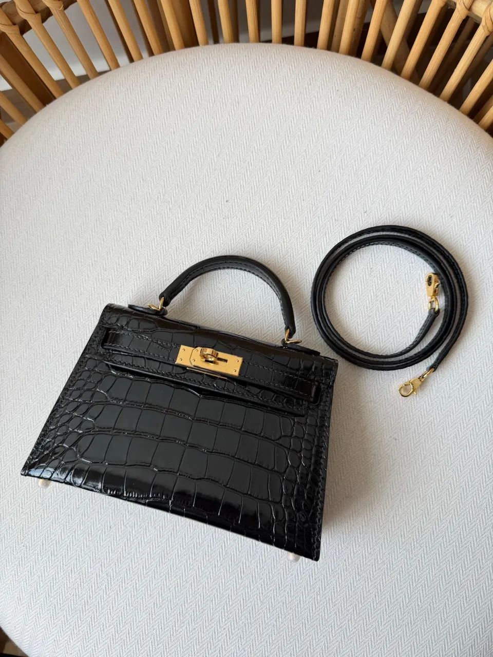 Bolsa Fendi peekaboo feminina - Foto 2