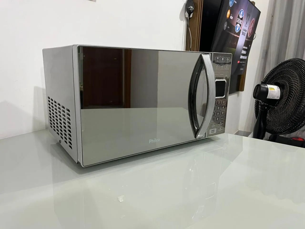 Microondas 27L Philco espelhado