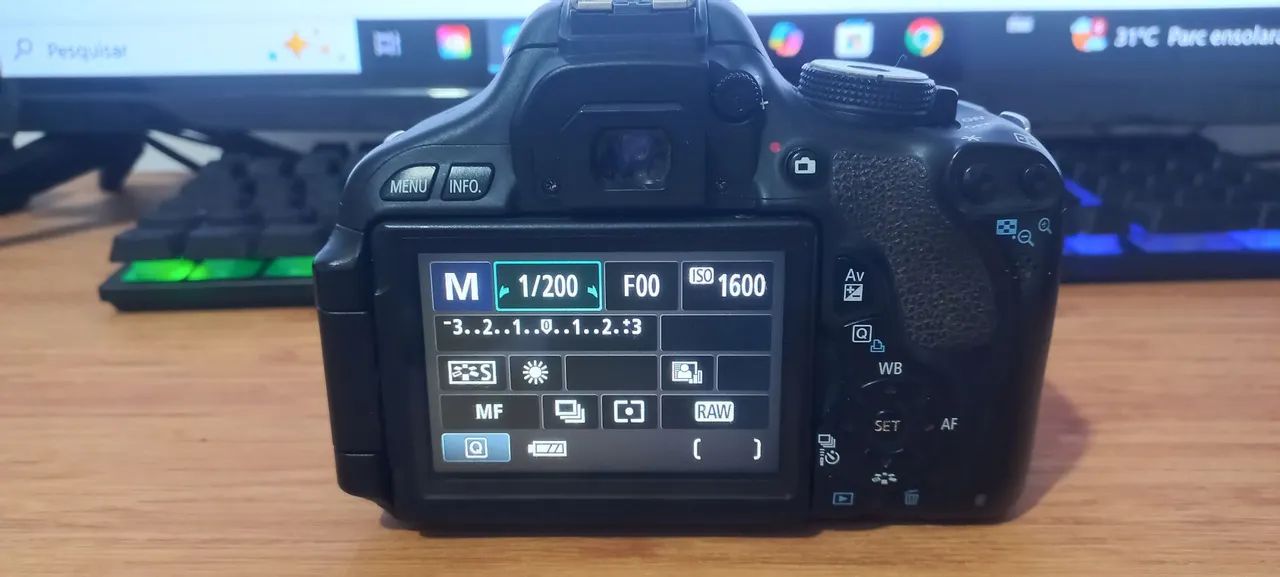 Câmera Canon T3i  - Foto 2